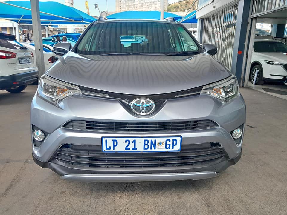 2017 TOYOTA RAV4 2.0 AUTOMATIC 2017 TOYOTA RAV4 2.0 AUTOMATIC