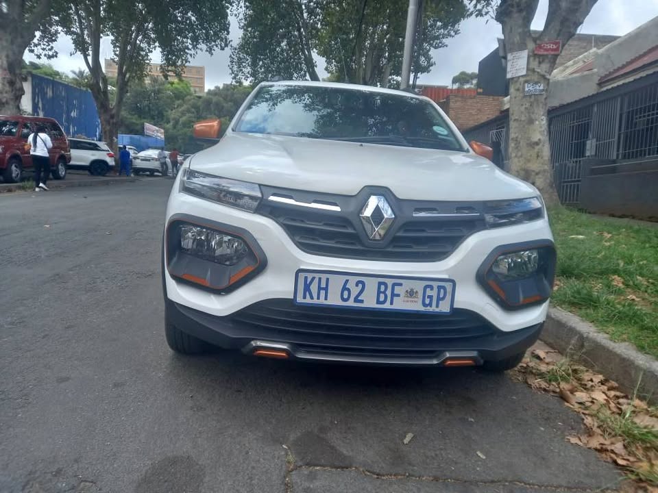 2021 Renault Kwid Climber 1.0 Petrol, Automatic, White,  50000kms