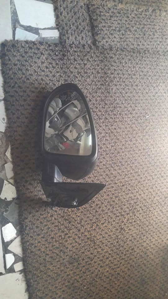 2007-2011 NISSAN QASHQAI LEFT SIDE MIRROR FOR SALE