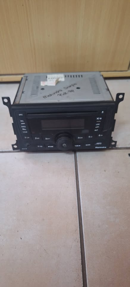 Mahindra scorpio pick up radio available - Private Seller