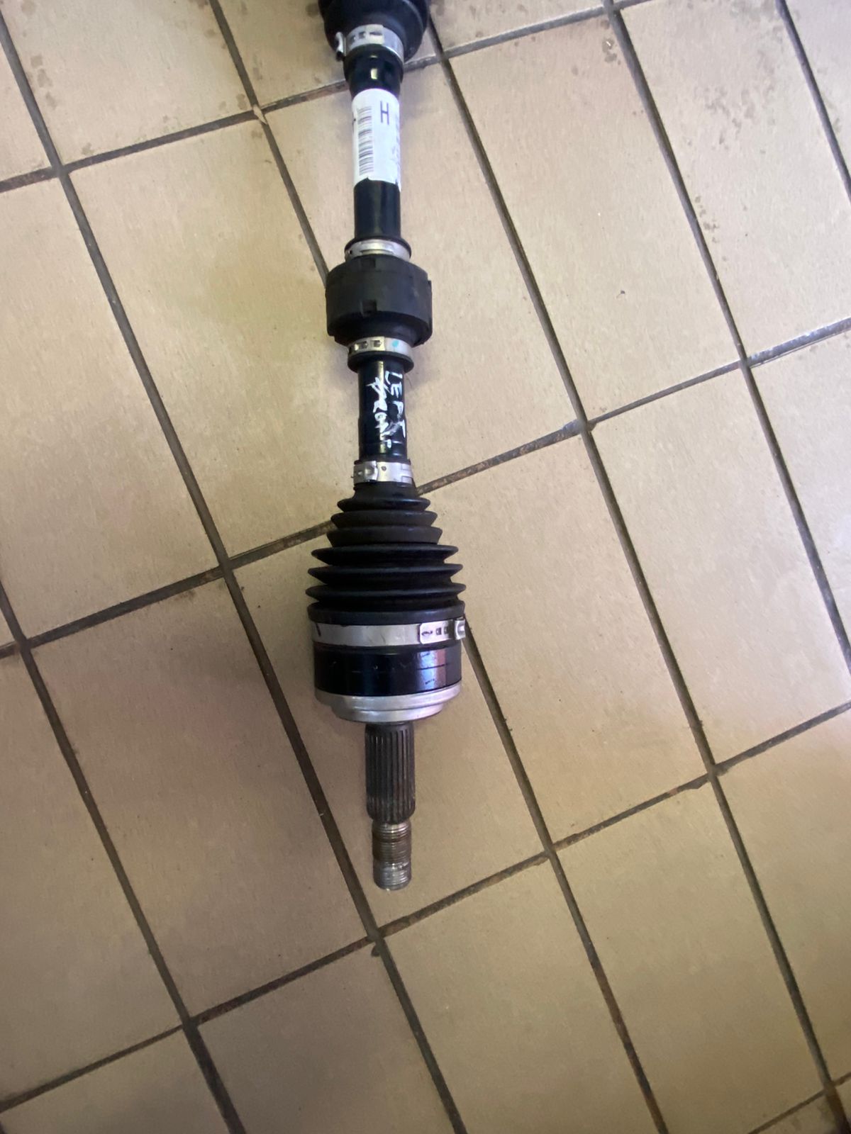 2017 TOYOTA CH-R DRIVESHAFT AVAILABLE FOR SALE - Private Seller