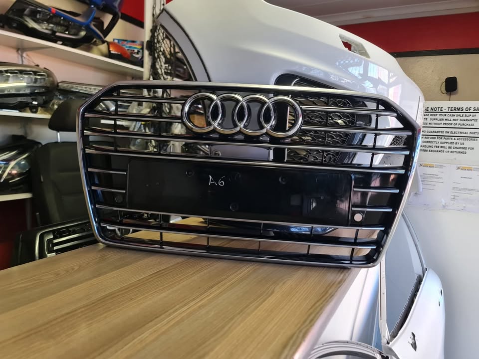 2018 AUDI A6 MAIN GRILL IN A GOOD CONDITION FOR SALE - Private Seller 2018 AUDI A6 MAIN GRILL IN A GOOD CONDITION FOR SALE - Private Seller