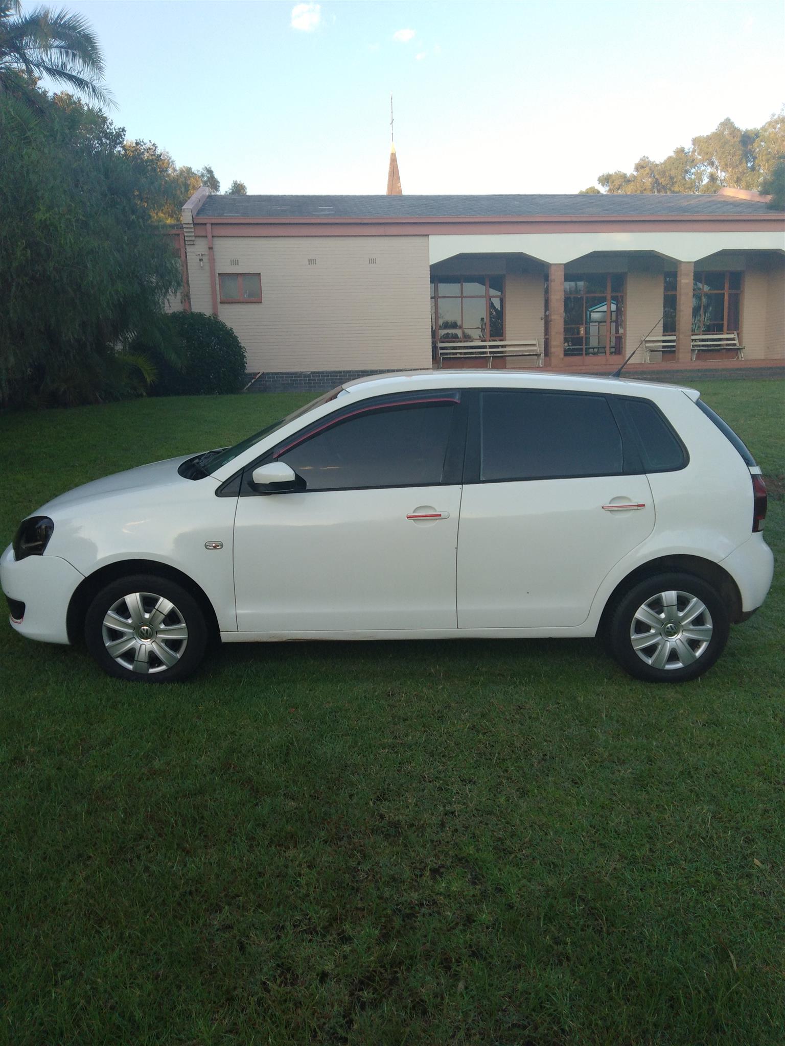 white polo vivo