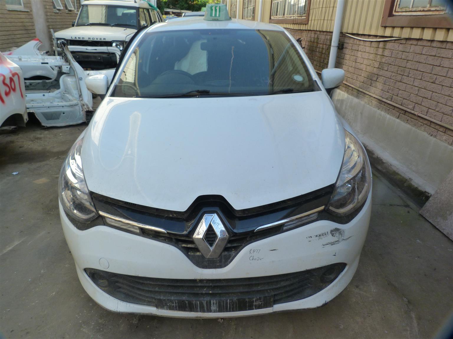 Renault Clio IV 900T Authentique Blaze - 2016 - Private Seller Renault Clio IV 900T Authentique Blaze - 2016 - Private Seller