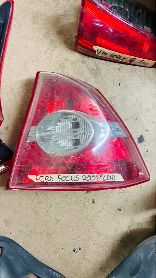 Ford Focus sedan taillight 2005/13 - Private Seller Ford Focus sedan taillight 2005/13 - Private Seller