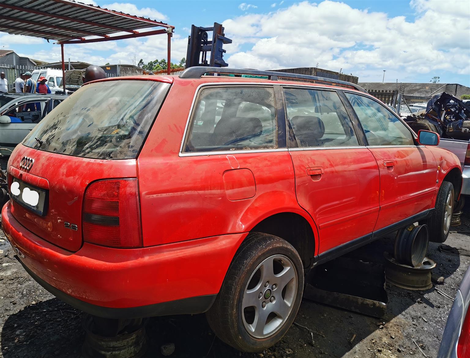 Audi A4 2.6 V6- Stripping for Spares