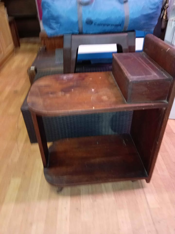 Antique buffet/hostess trolley