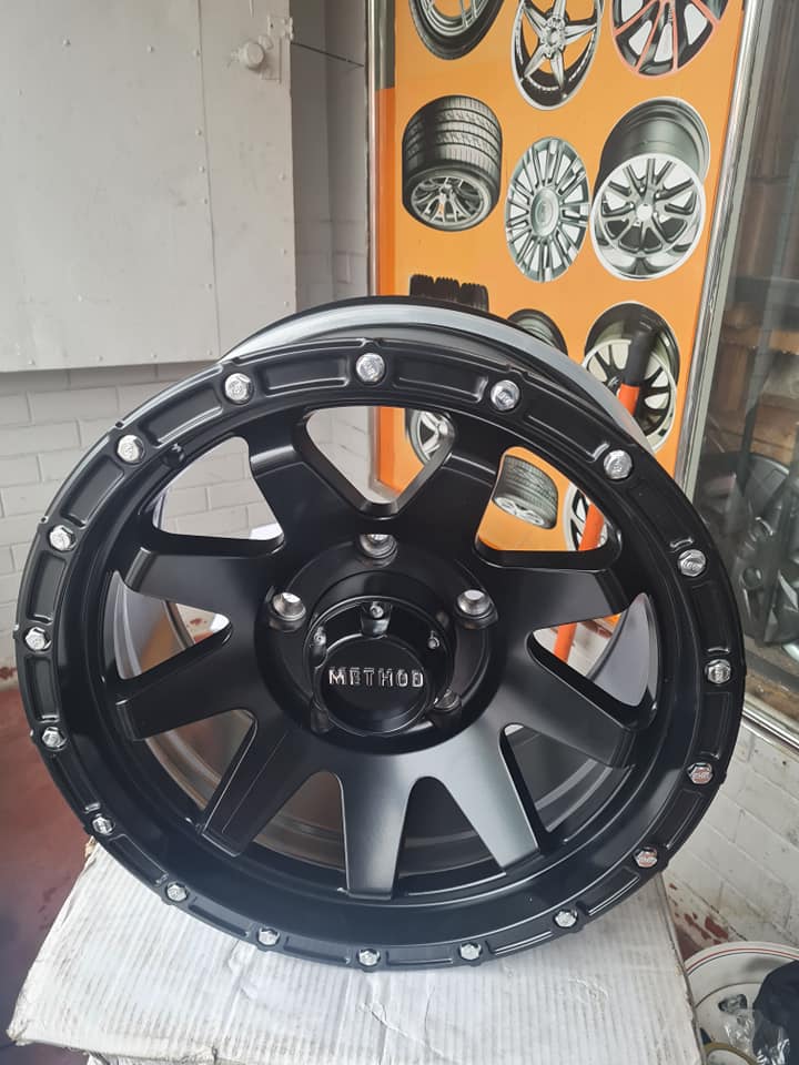 Toyota Landcruser Brand new mags size 17 - Private Seller