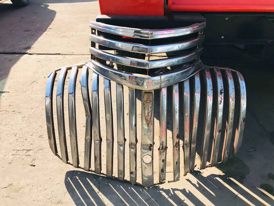1942-46 Chevrolet pickup Grill - Private Seller