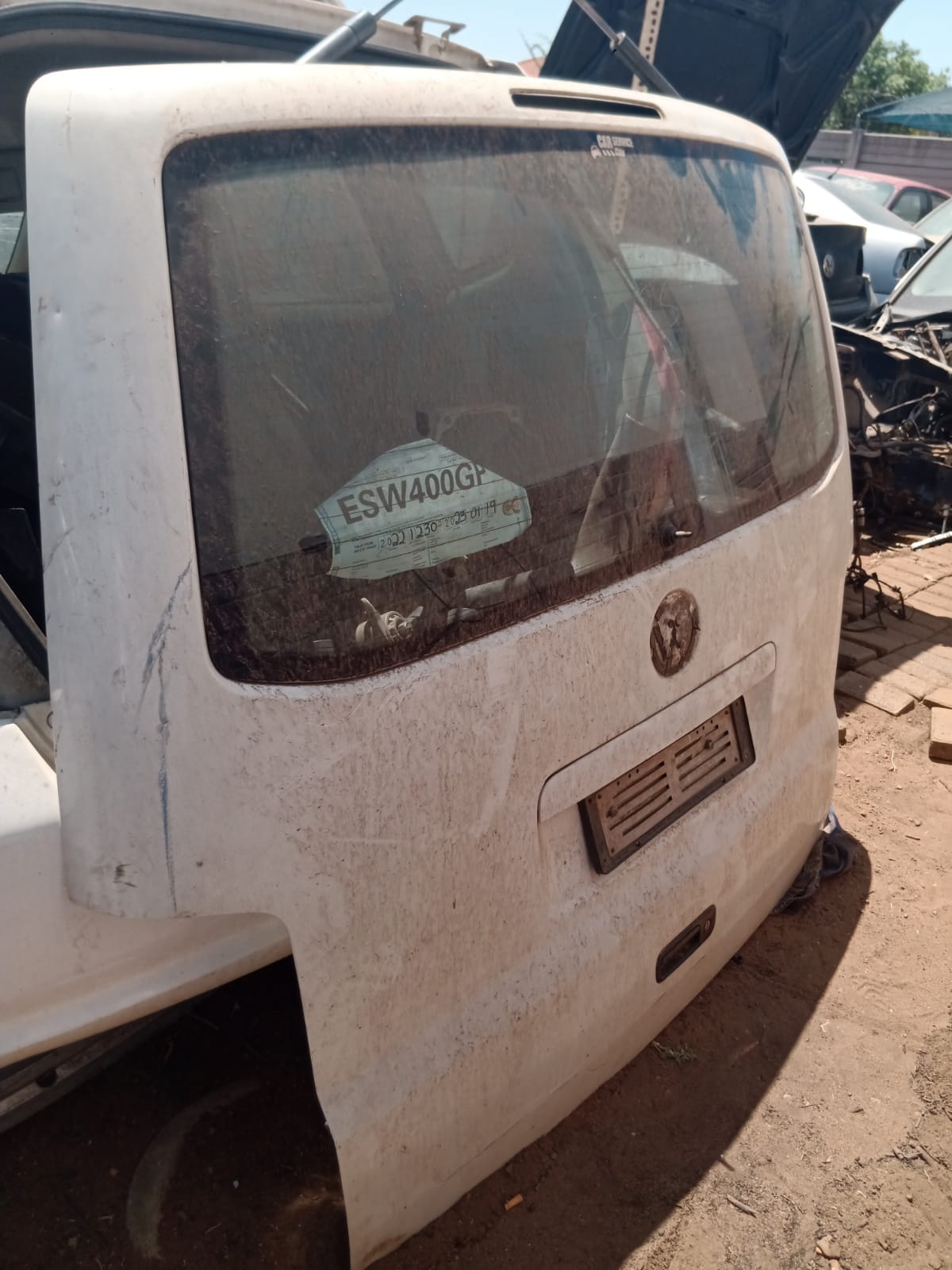 VW KOMBI T5 TAILGATE 2006 - Private Seller