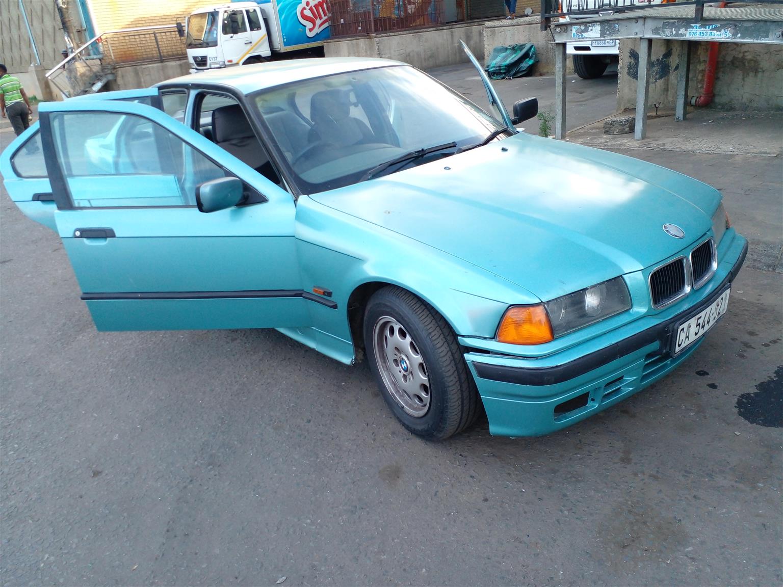 1996 BMW 3 Series Sedan  Tow bar   Recently painted   Manual  316i very light on