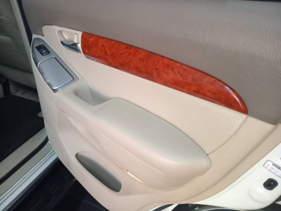 2009 Toyota Prado V6 4x4 7seater Automatic, Petrol Sparekey, service book 191000km