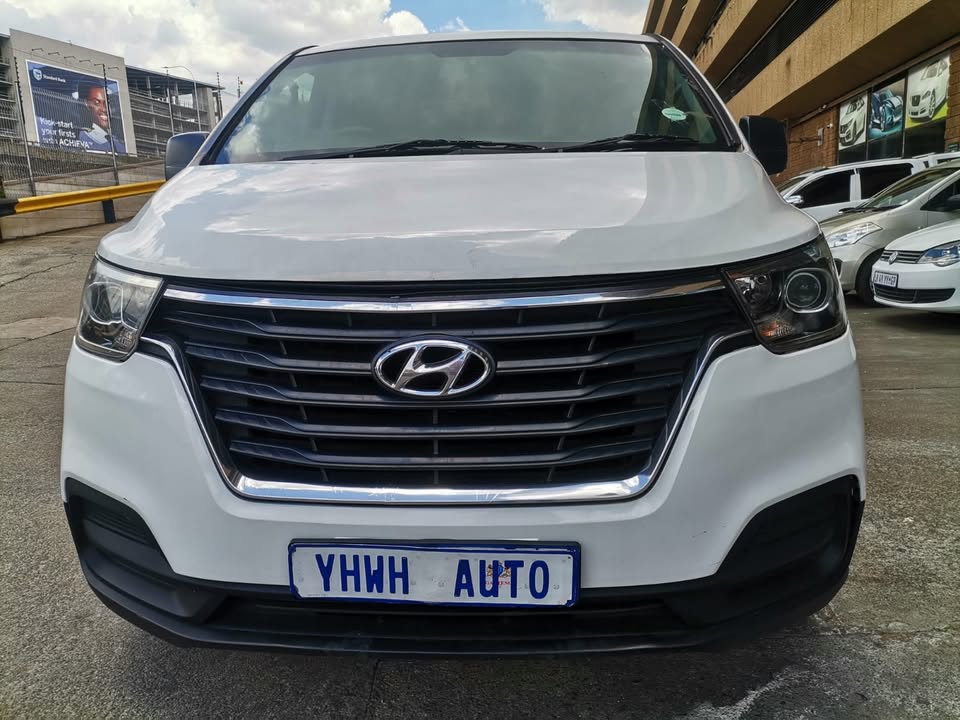 Used 2019 Hyundai H-1 2.5VGTi bus Elite 9-seater - Private Seller Used 2019 Hyundai H-1 2.5VGTi bus Elite 9-seater - Private Seller