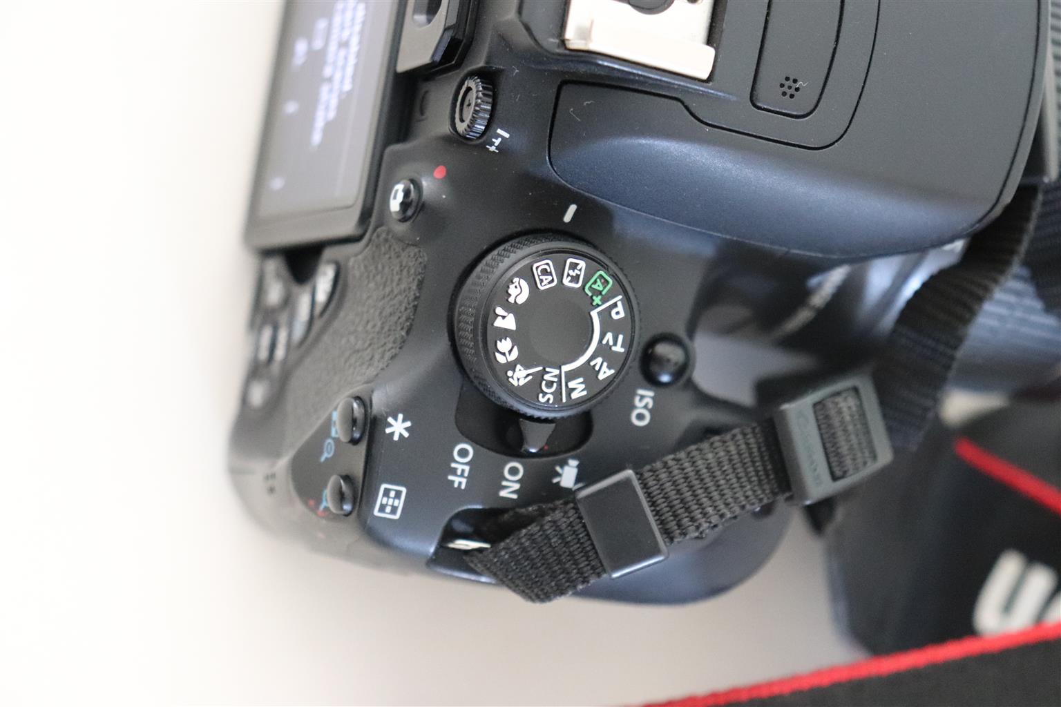 Canon EOS 700D
