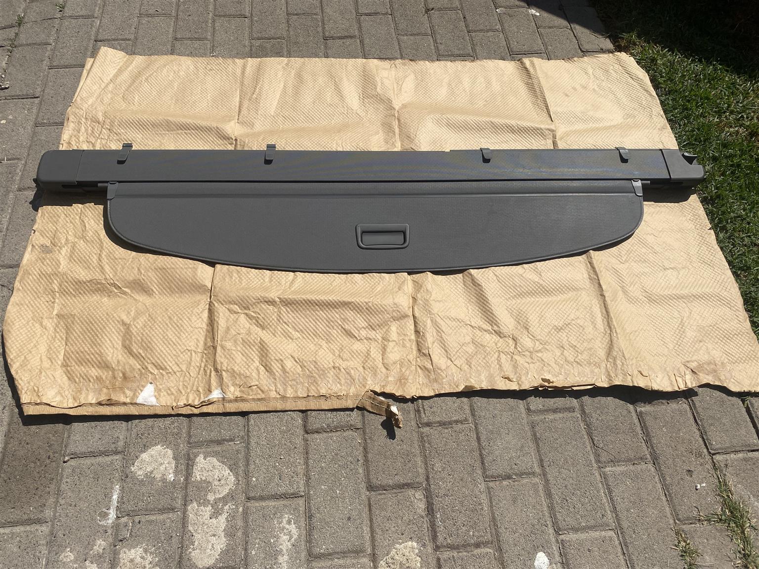 2013 AUDI Q7 PARCEL SHELF FOR SALE. IN PRISTINE CONDITION - Private Seller 2013 AUDI Q7 PARCEL SHELF FOR SALE. IN PRISTINE CONDITION - Private Seller