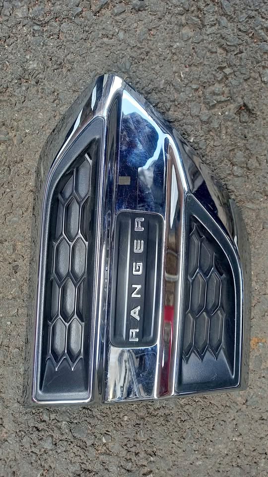 Ford ranger fender cover - Private Seller Ford ranger fender cover - Private Seller