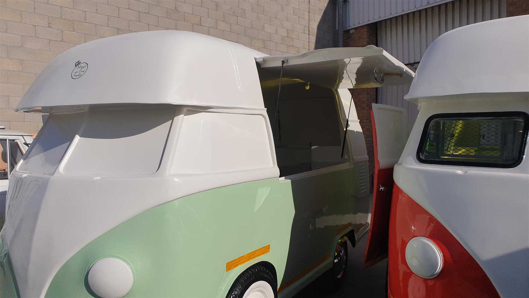 Vintage VW Splitty Kombi Replica Trailer your Ultimate Mobile Ret ...