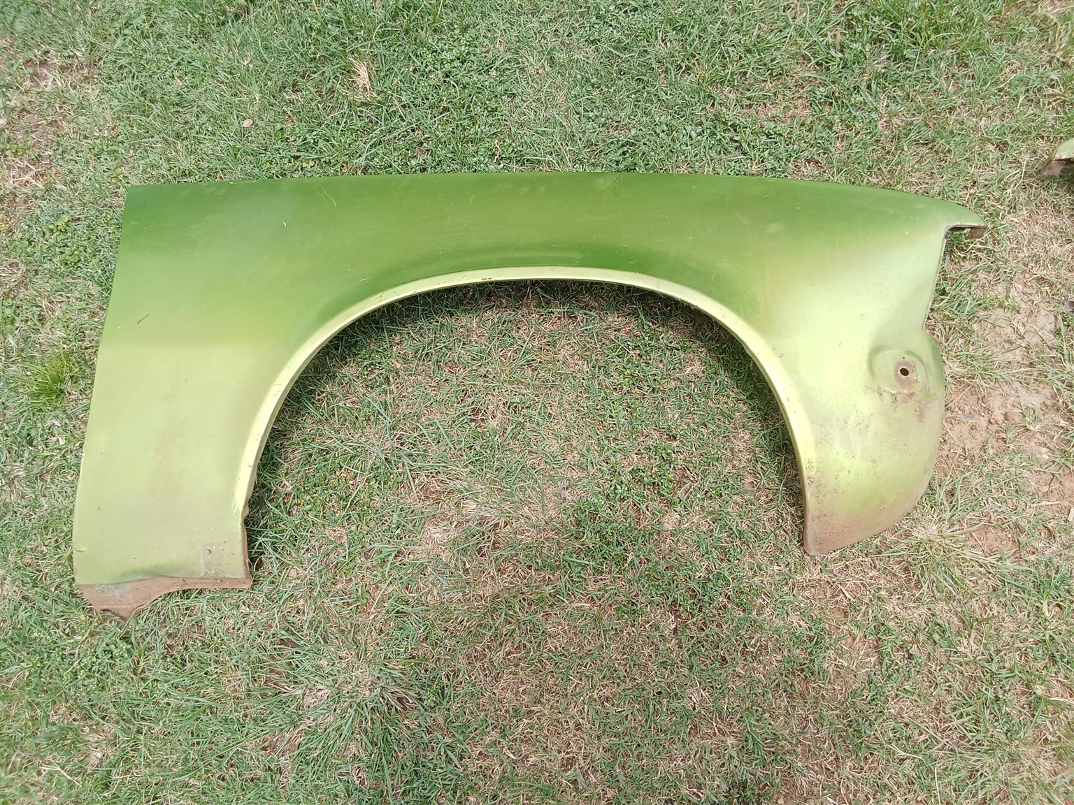 Chevrolet (2.5) right and left fender each - Private Seller