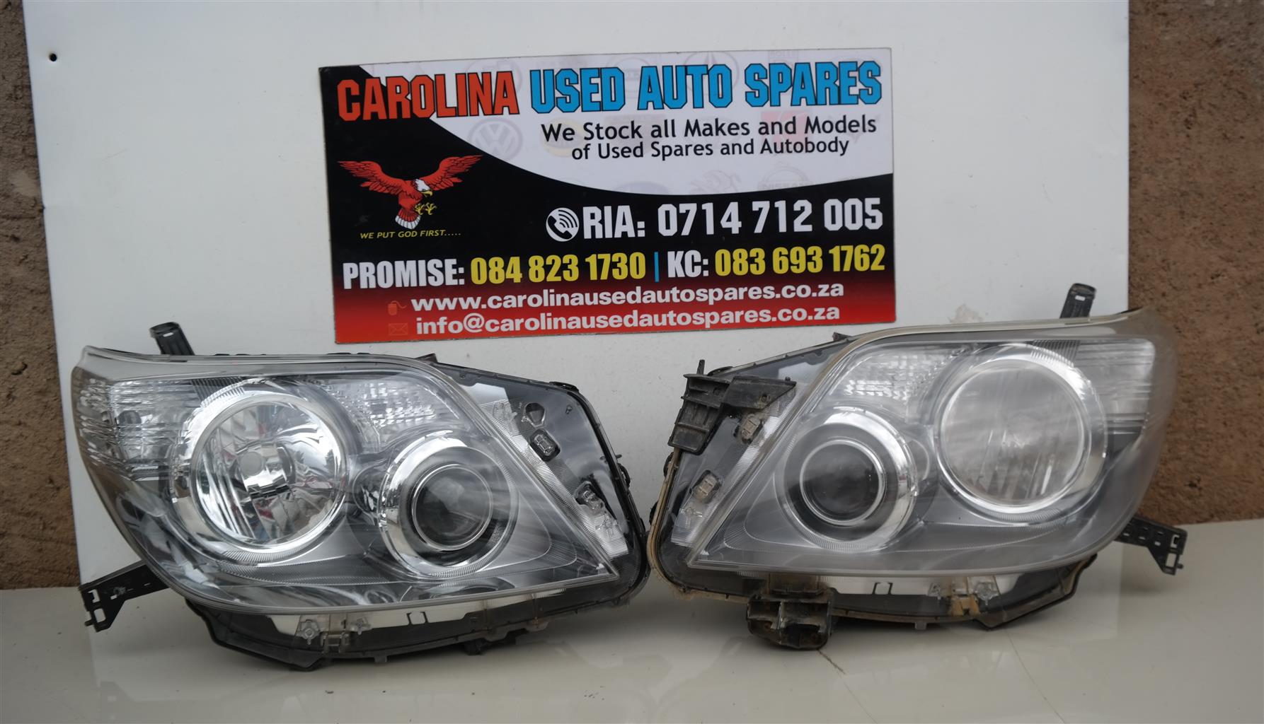 Toyota Prado left and right side xenon headlights - Private Seller Toyota Prado left and right side xenon headlights - Private Seller