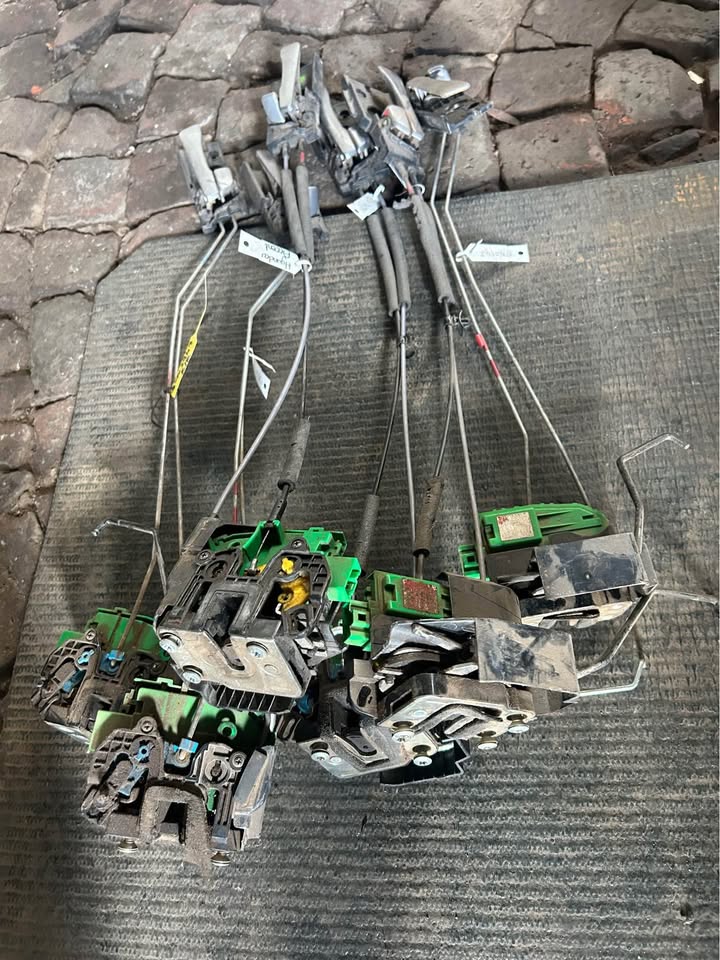 2019 Hyundai Accent Door Lock Mechanisms For Sale Call or WhatsApp - Private Seller