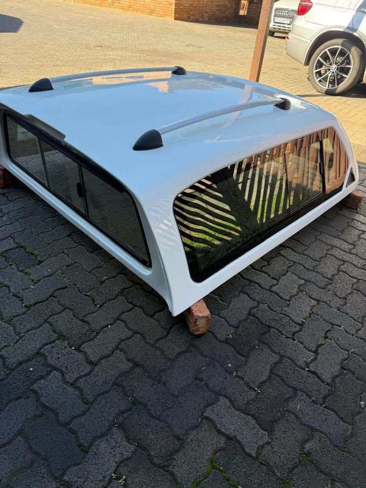 CANOPY 2015 FORD RANGER  King Cab - Private Seller