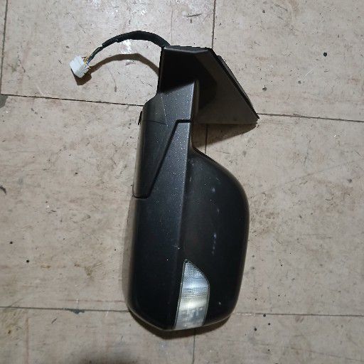 Honda crv side mirror - Private Seller Honda crv side mirror - Private Seller