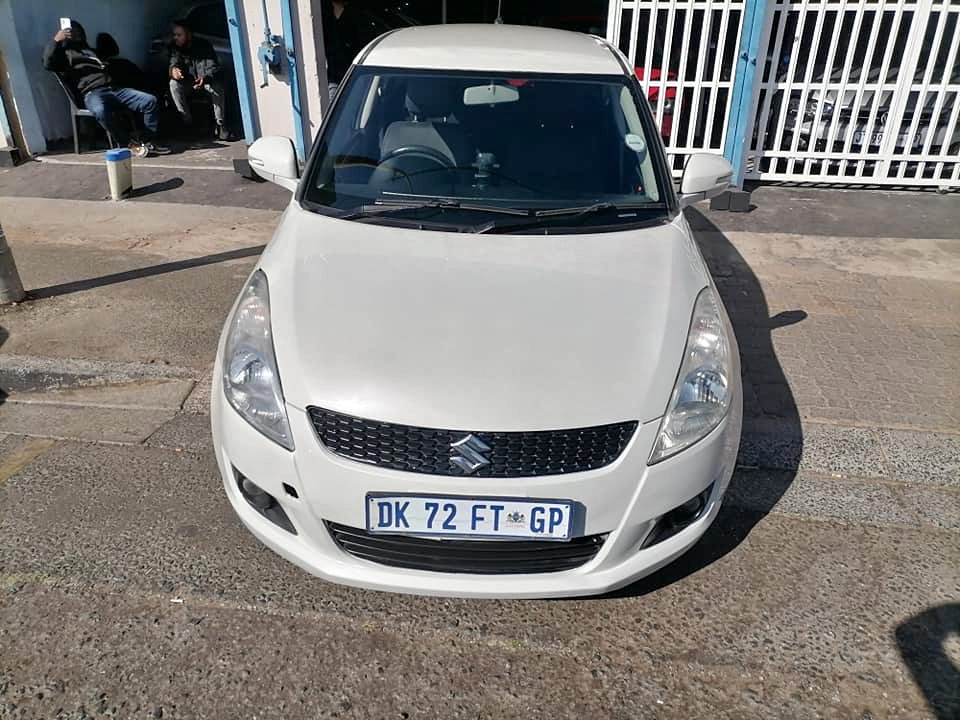 2014 Suzuki Swifts 1.2 Hatchback with a Nice interior seat