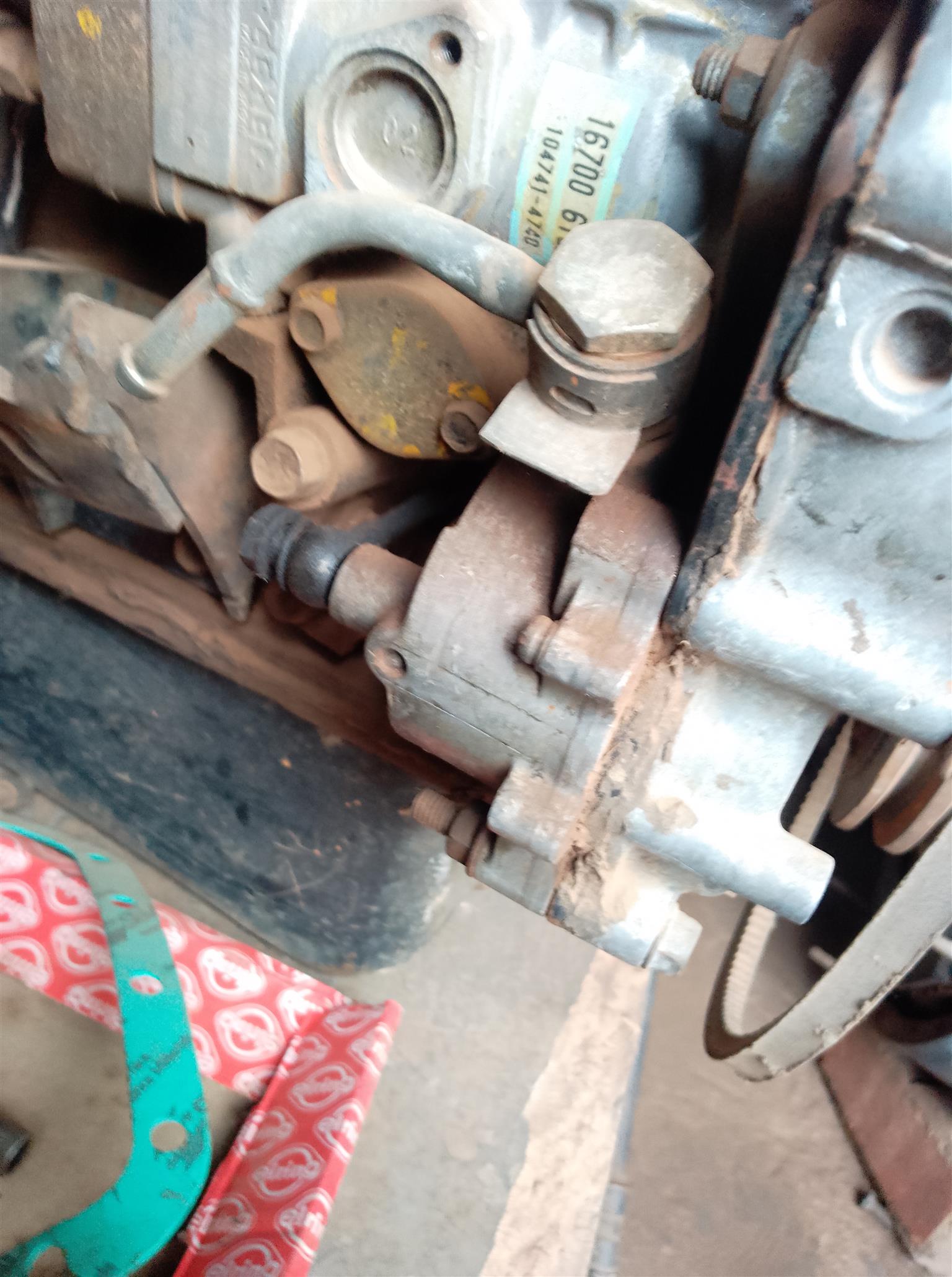 Vaccum pump Nissan qd32 - Private Seller Vaccum pump Nissan qd32 - Private Seller