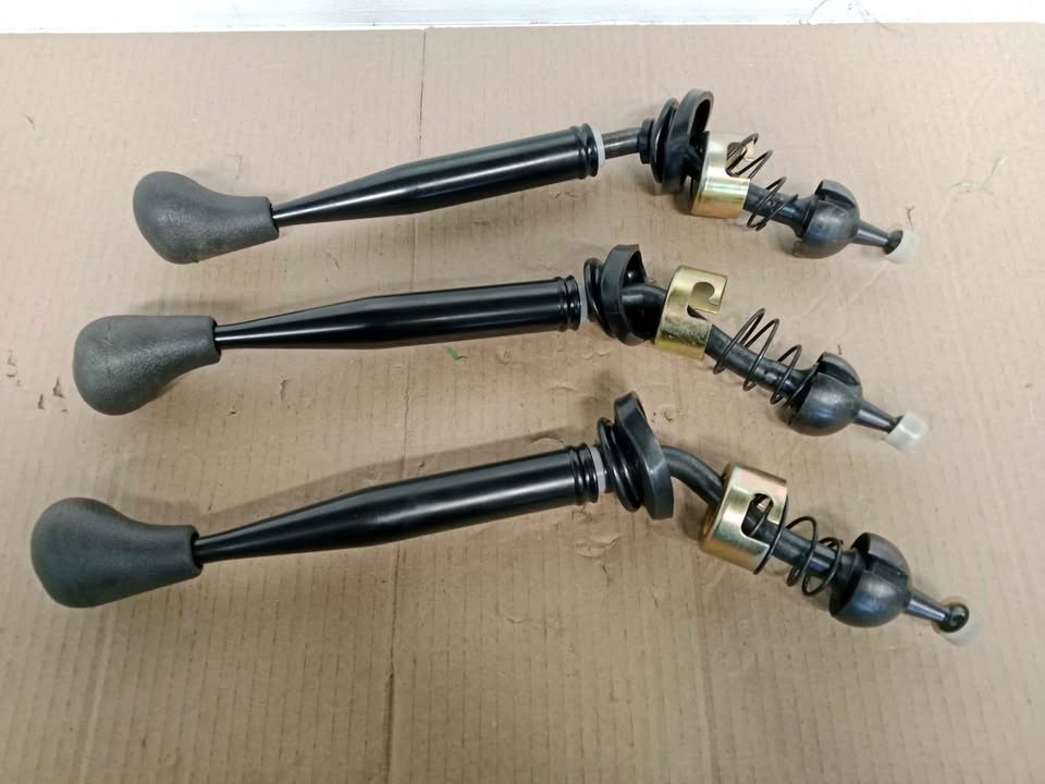 New Toyota Hilux D4D Gear levers - Private Seller