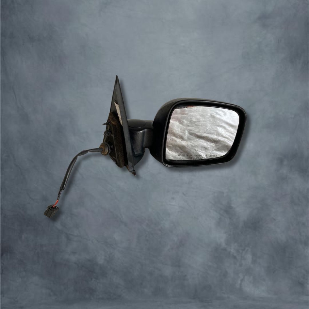 Jeep Cherokee Kj 2.8crd Side Mirror (Right) - Private Seller Jeep Cherokee Kj 2.8crd Side Mirror (Right) - Private Seller