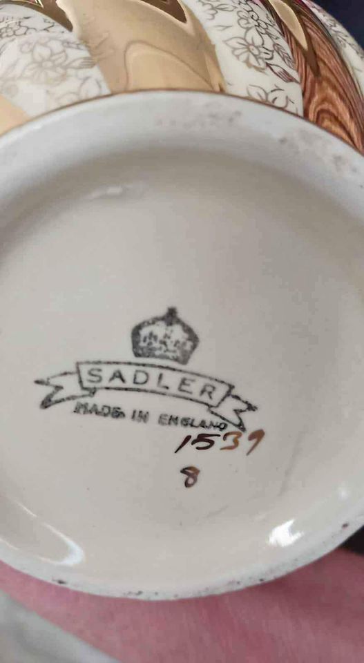 Vintage Sadler Gold Swirl Teapot and Milk Jug Tea Set FLoral Vintage Sadler Gold Swirl Teapot and Milk Jug Tea Set FLoral