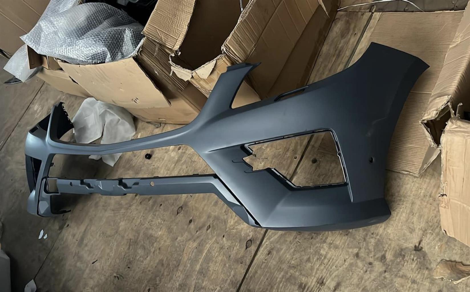 #MERCEDES BENZ FACELIFT ML W166 AMG SPORT BUMPER FRONT - Private Seller