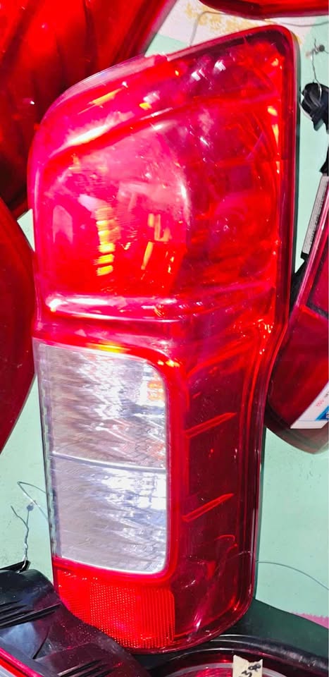 Nissan NV350 taillight - Private Seller Nissan NV350 taillight - Private Seller