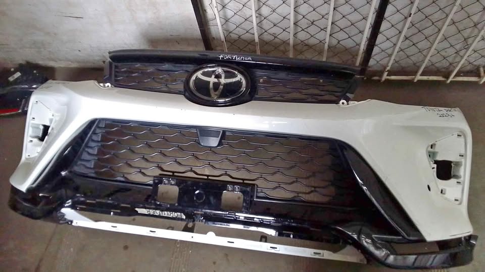 TOYOTA FORTUNER 2024 BUMPER - Private Seller TOYOTA FORTUNER 2024 BUMPER - Private Seller
