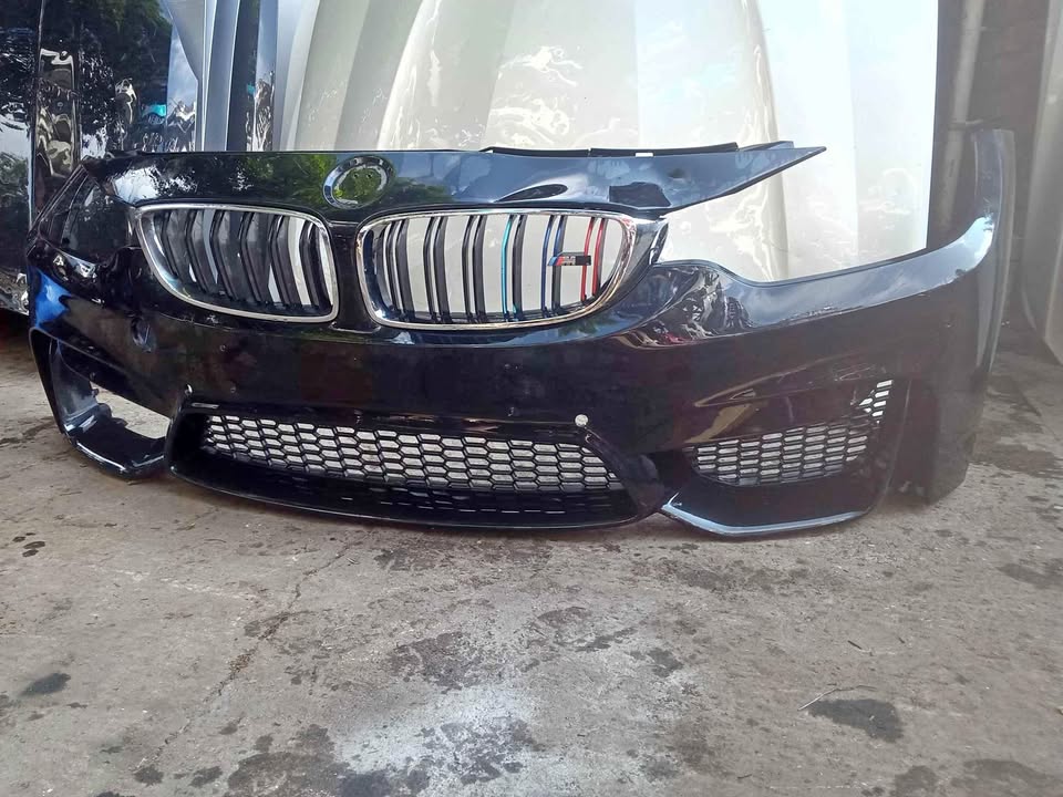 BMW M4 FRONT BUMPER - Private Seller BMW M4 FRONT BUMPER - Private Seller