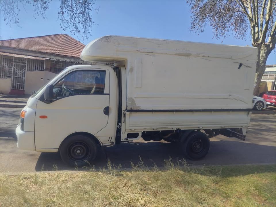2014 Hyundai H100 2.6