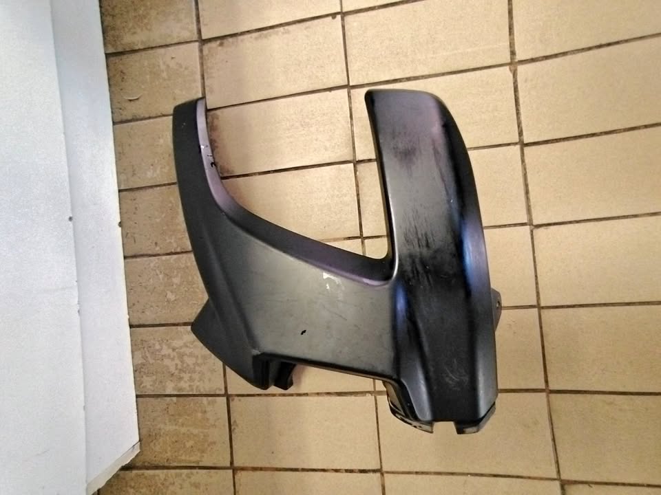 2021 ISUZU D MAX FRONT BUMPER LEFTSIDE MOULDING AVAILABLE FOR SALE - Private Seller 2021 ISUZU D MAX FRONT BUMPER LEFTSIDE MOULDING AVAILABLE FOR SALE - Private Seller