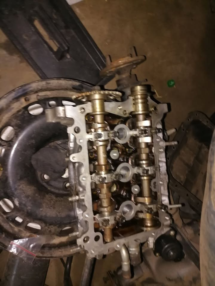 TOYOTA YARIS CYLINDER HEAD - Private Seller TOYOTA YARIS CYLINDER HEAD - Private Seller