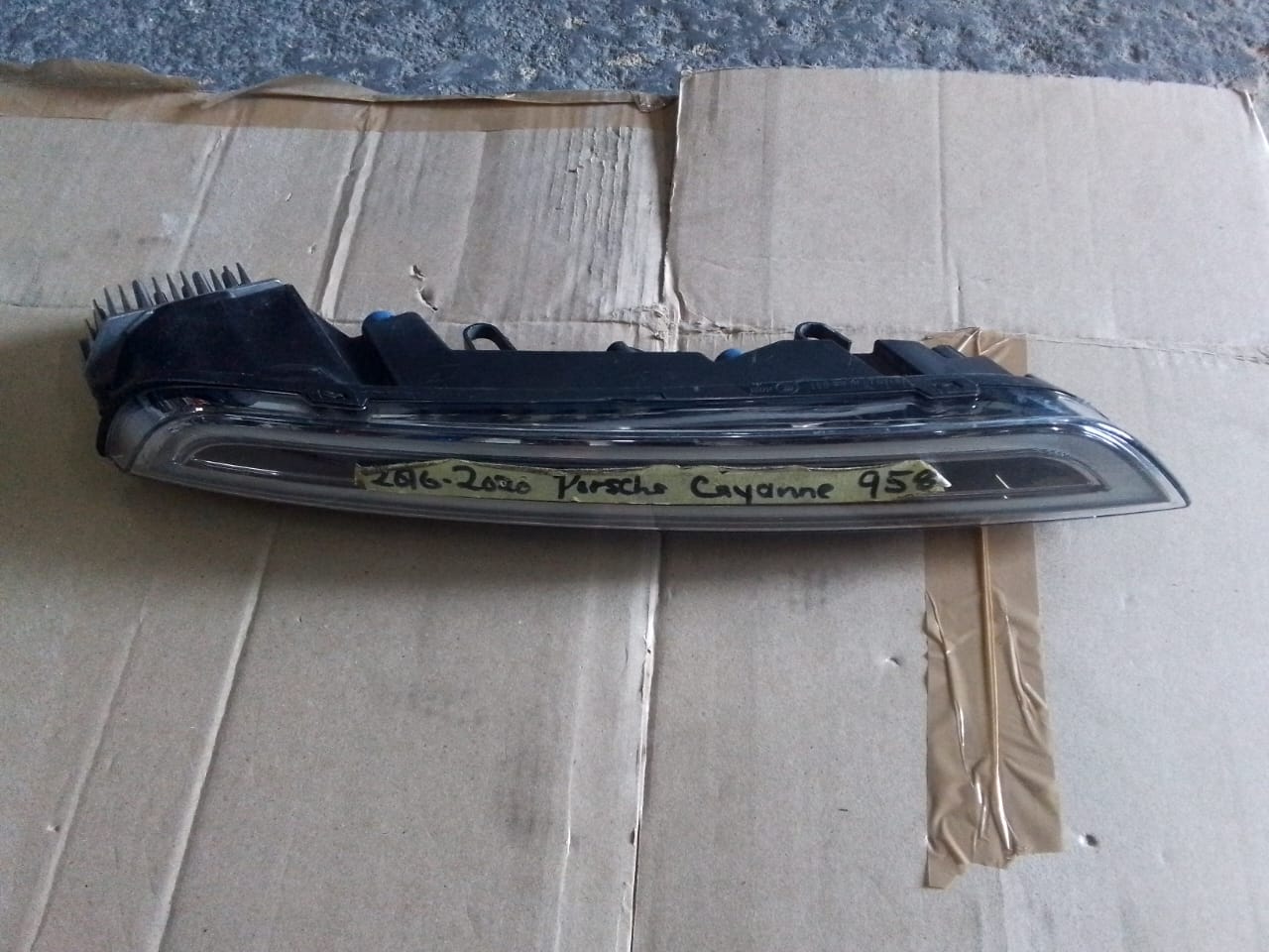 (2016-2020) PORSCHE CAYMMAN RHS FOG LIGHT FOR SALE - Private Seller (2016-2020) PORSCHE CAYMMAN RHS FOG LIGHT FOR SALE - Private Seller