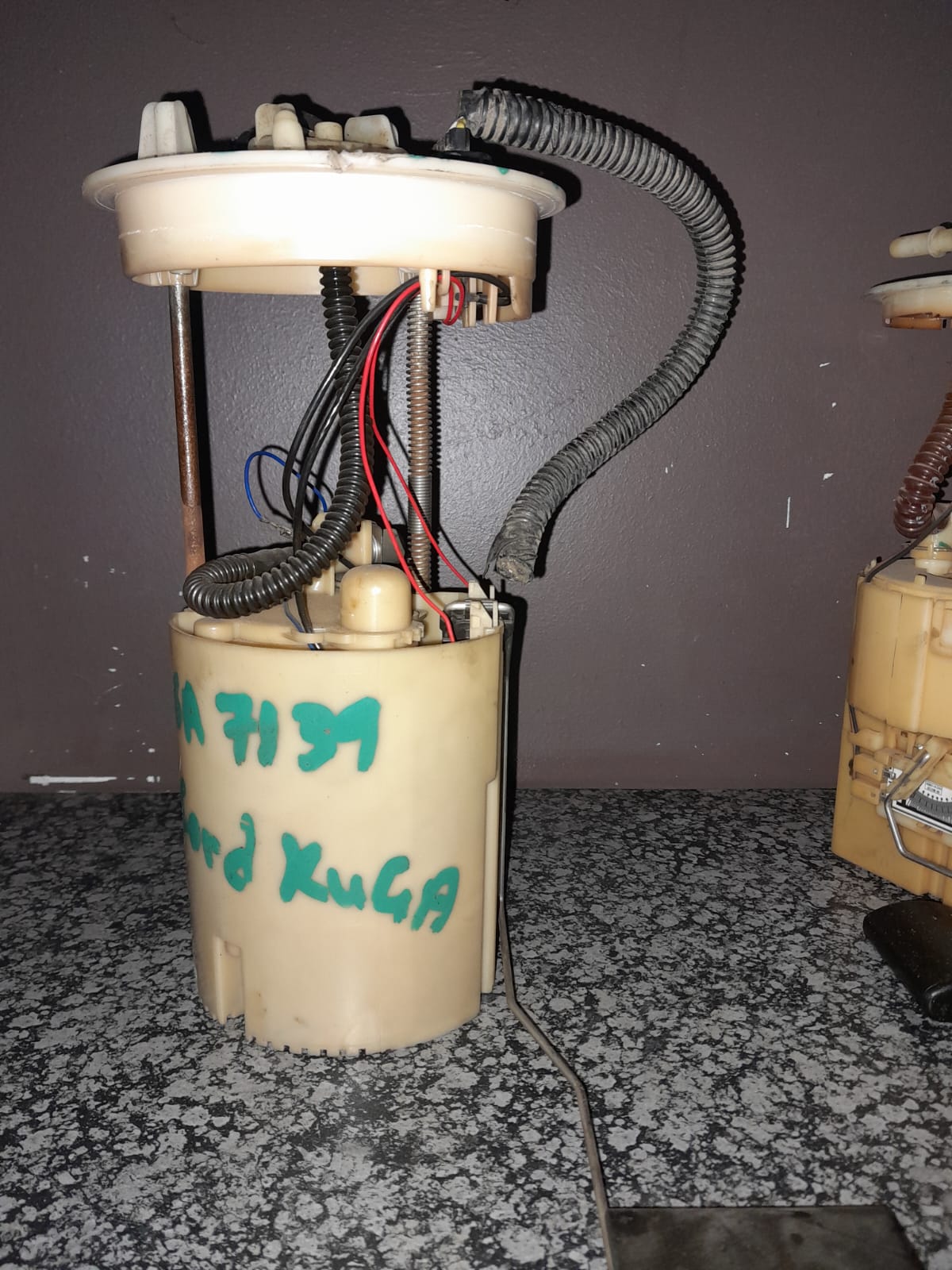 Ford Kuga 1.6 EcoBoost Used Fuel Pump - Private Seller Ford Kuga 1.6 EcoBoost Used Fuel Pump - Private Seller