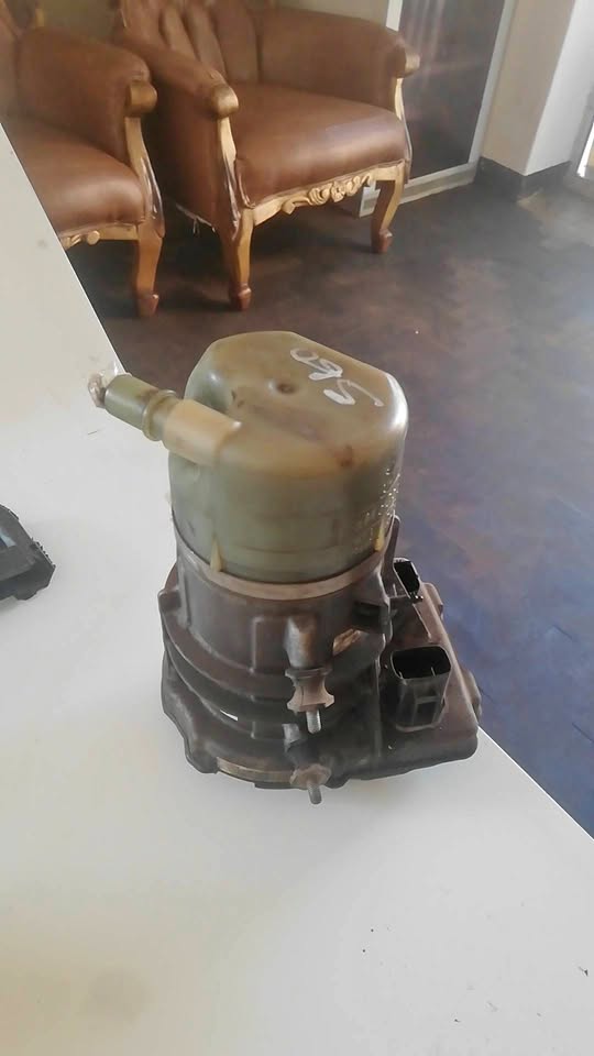 Volvo S60 electric steering pump - Private Seller