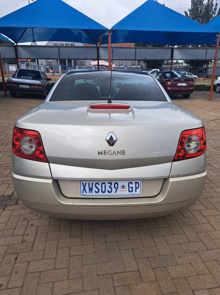 Renault Megane 2.0i