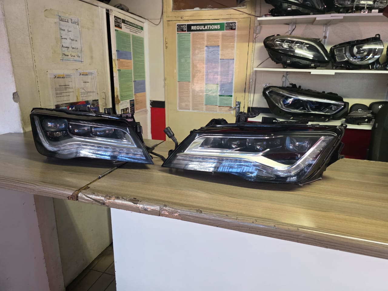 2017 AUDI A7 S7 RS7 FRONT LED HEAD LAMPS COMPLETE OEM FOR SALE IN A GOOD CONDITI - Private Seller 2017 AUDI A7 S7 RS7 FRONT LED HEAD LAMPS COMPLETE OEM FOR SALE IN A GOOD CONDITI - Private Seller