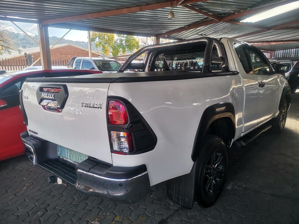 2021 TOYOTA HILUX 2.4 GD6 EXTRA CAB MANUAL DIESEL