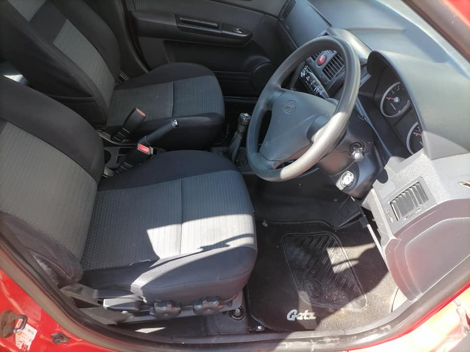 2006 Hyundai Getz 1.6 Hatchback with a Nice interior seat