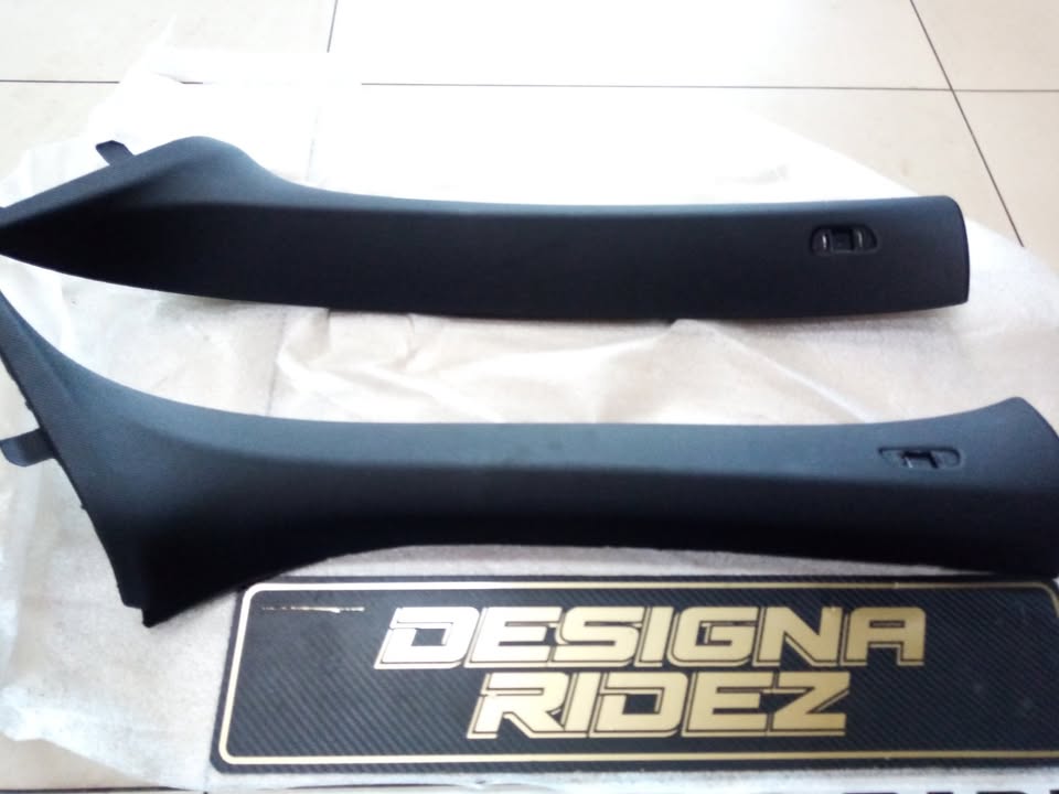 BMW E84 X1 PILLER POST TRIMS NEXT TO WIND SCREEN - Private Seller