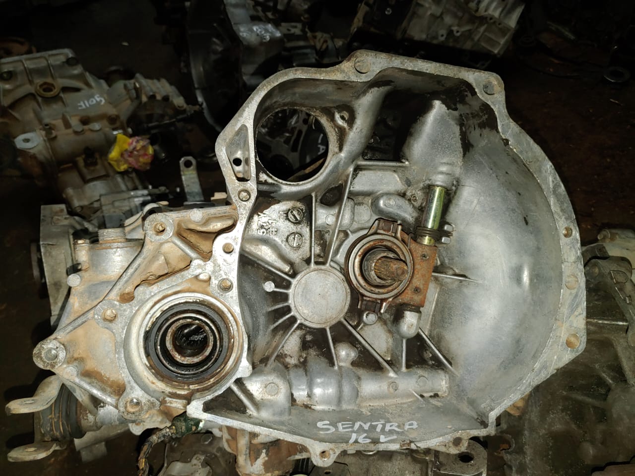 SENTRA 16V 5 SPEED FUEL INJ 5 SPEED  GEARBOX FOR SALE - Private Seller