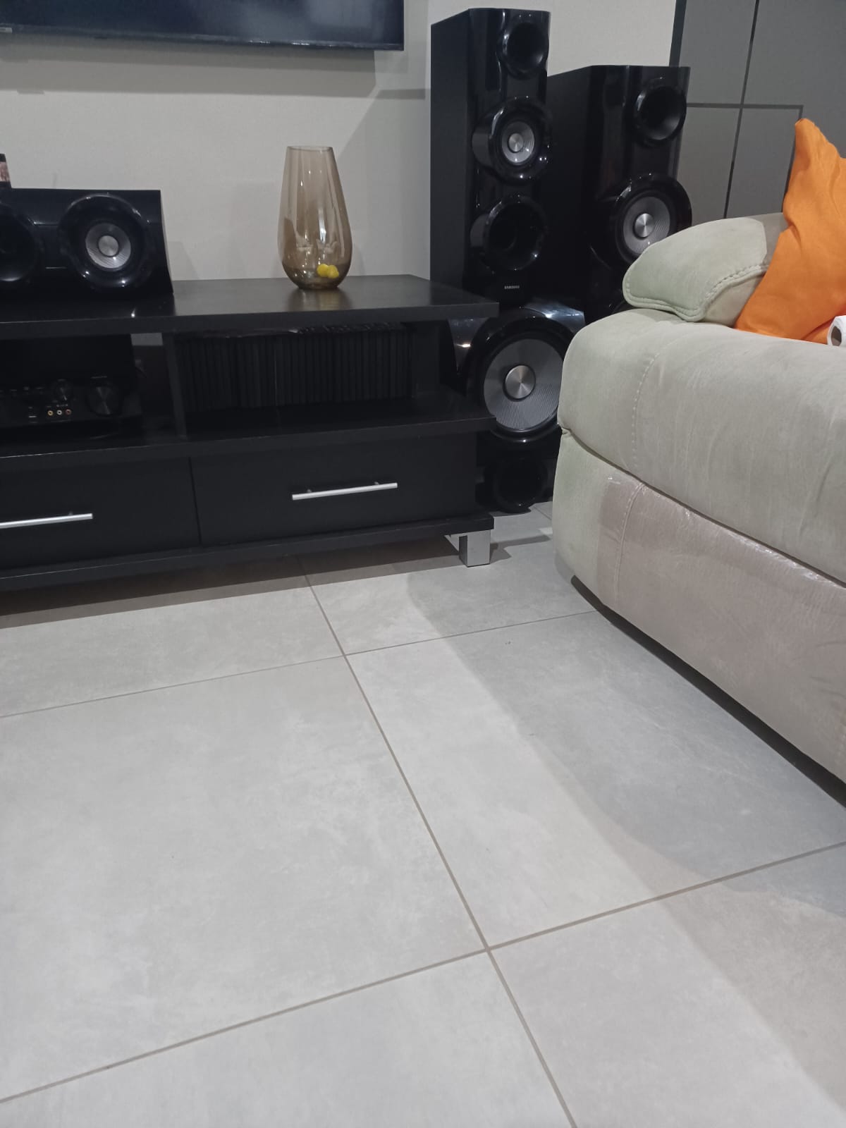 5.1 Samsung sound systems, TV Stand & Server