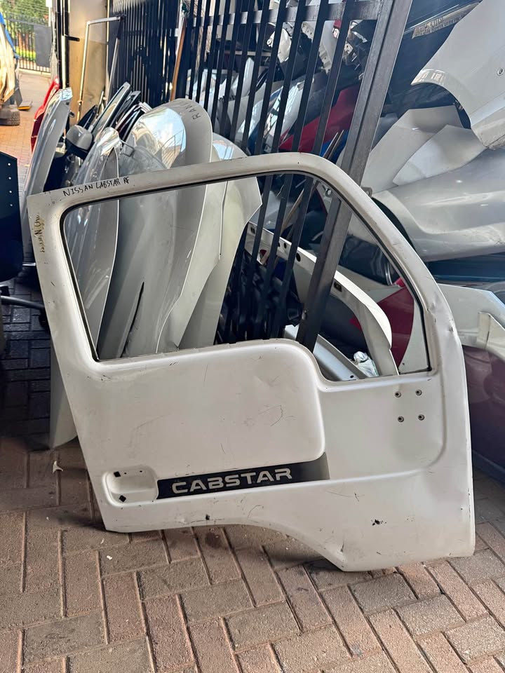Nissan Cabstar Right Door - Private Seller Nissan Cabstar Right Door - Private Seller