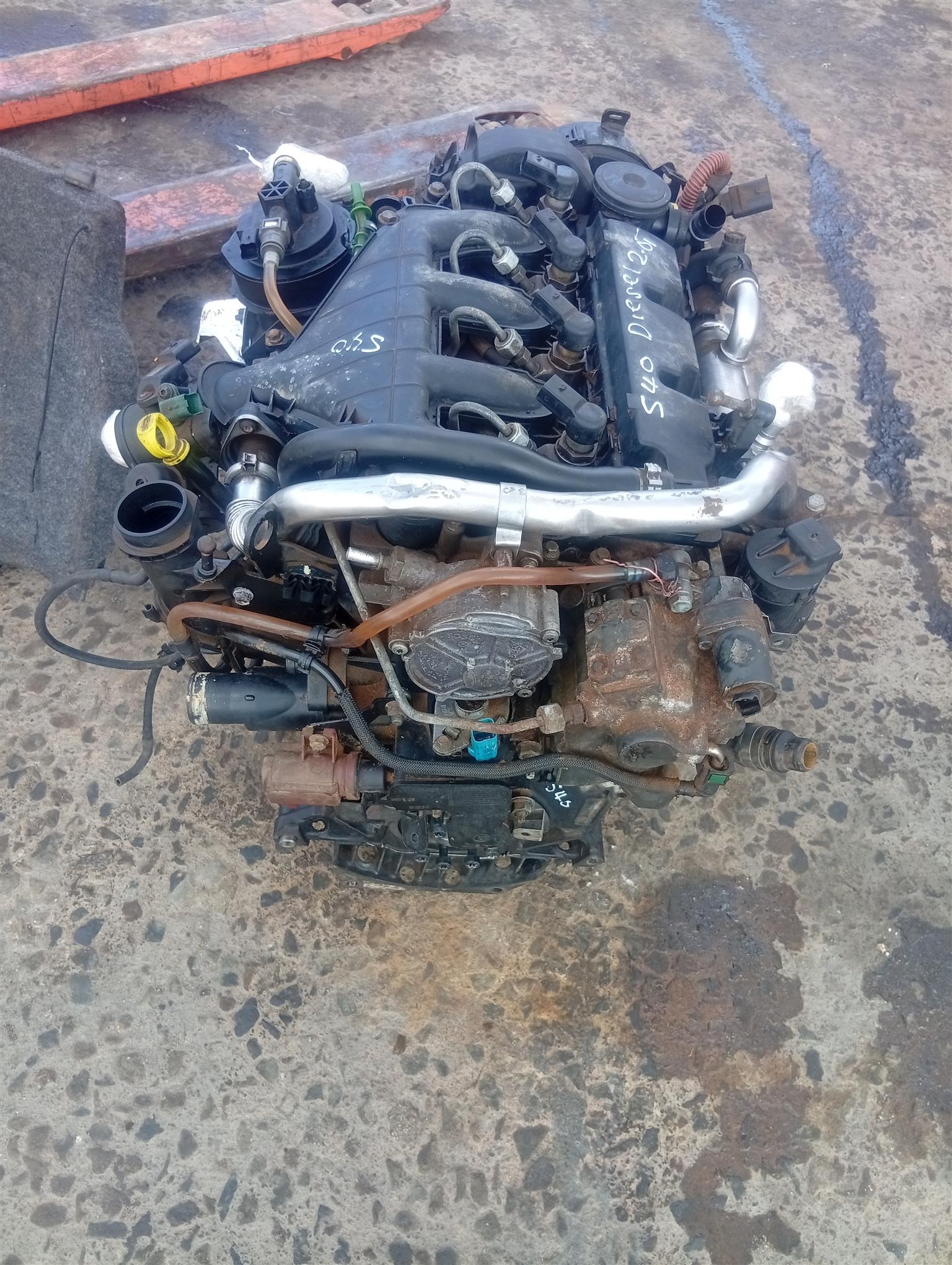 Volvo S40 2.0t diesel complete engine - Private Seller Volvo S40 2.0t diesel complete engine - Private Seller